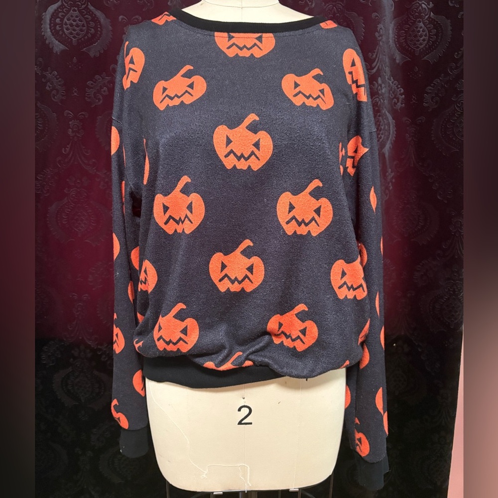 SHEIN Black Sweater with Orange Jack-o'-Lantern Print